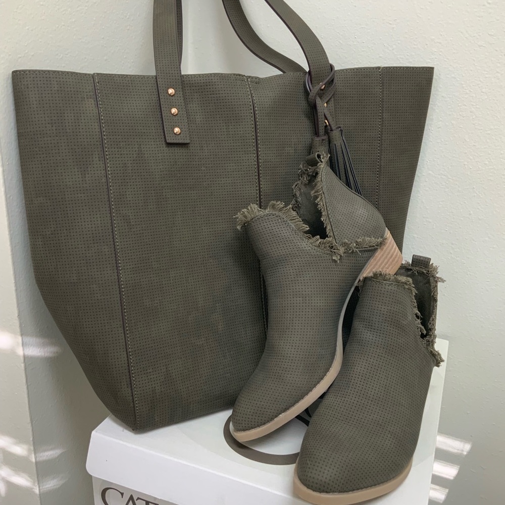 CATO Hunter Green Boots